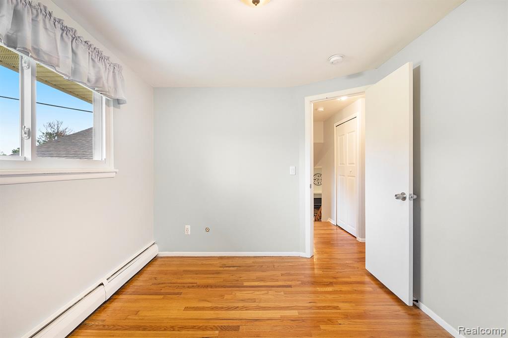 7340 Hartland Road Fenton, MI 48430 - Photo 12 of 31