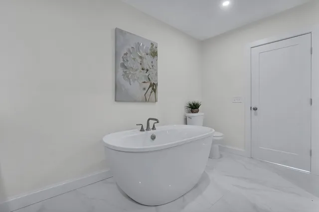 $1,100,000 | 25 Columbine Road, Rehoboth, MA 02769