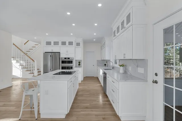 $1,100,000 | 25 Columbine Road, Rehoboth, MA 02769