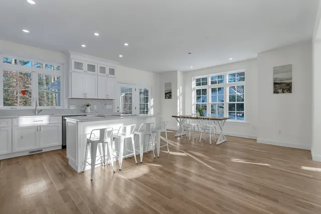 $1,100,000 | 25 Columbine Road, Rehoboth, MA 02769