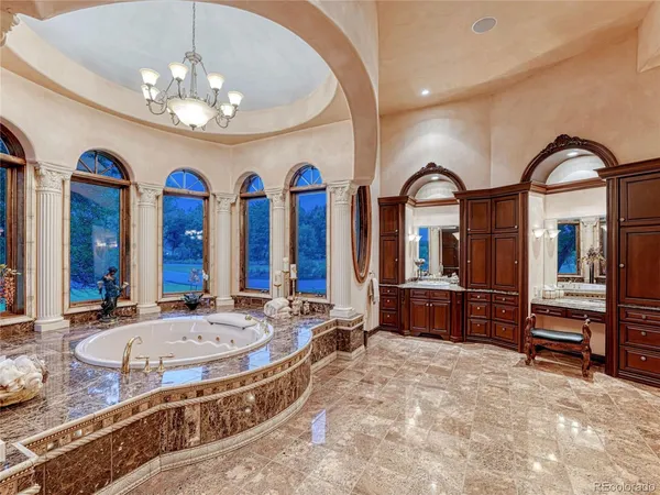$3,087,500 | 760-28 28 1/2 Lane, Pueblo, CO 81006