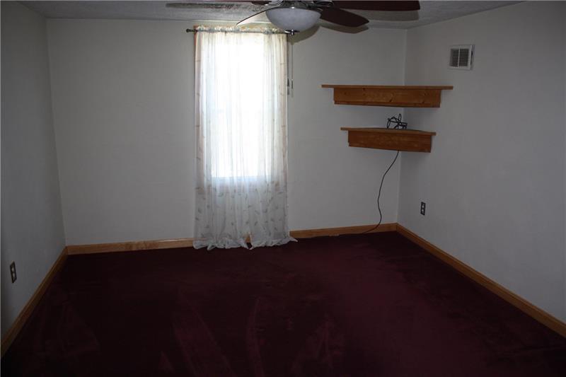 1441 Hulton Road Verona, PA 15147 - Photo 13 of 17 Gallery Image 13