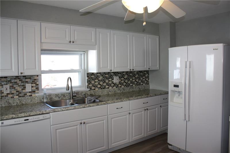1441 Hulton Road Verona, PA 15147 - Photo 6 of 17 Gallery Image 6