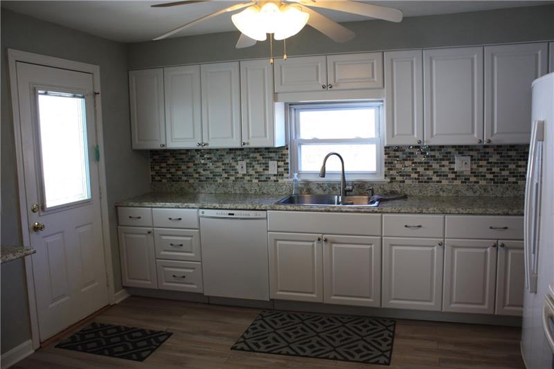 1441 Hulton Road Verona, PA 15147 - Photo 7 of 17 Gallery Image 7