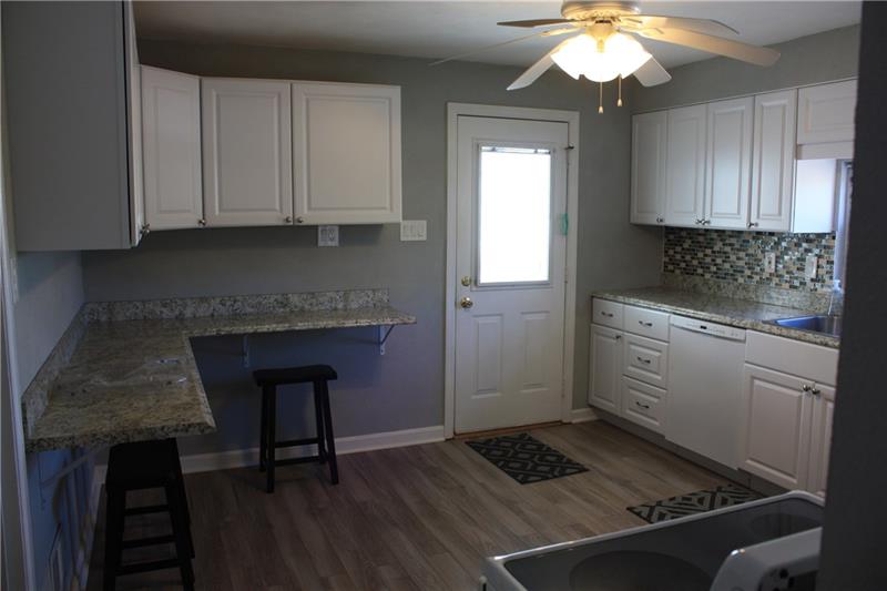 1441 Hulton Road Verona, PA 15147 - Photo 8 of 17 Gallery Image 8