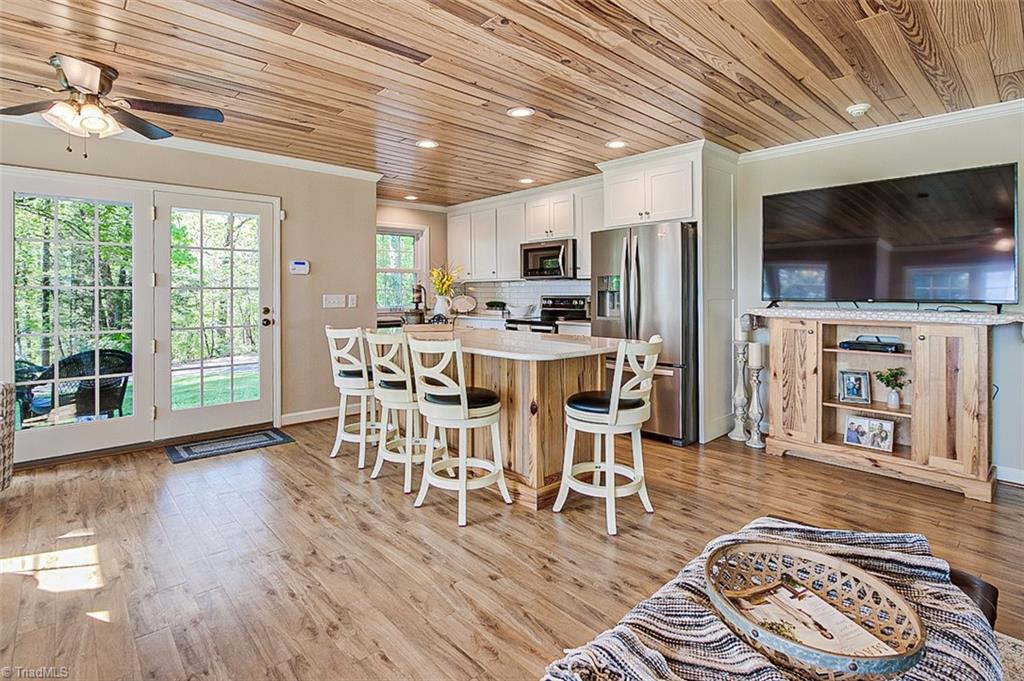 2918 Ross Wood Road Denton, NC 27239 - Photo 11 of 50 Kitchen