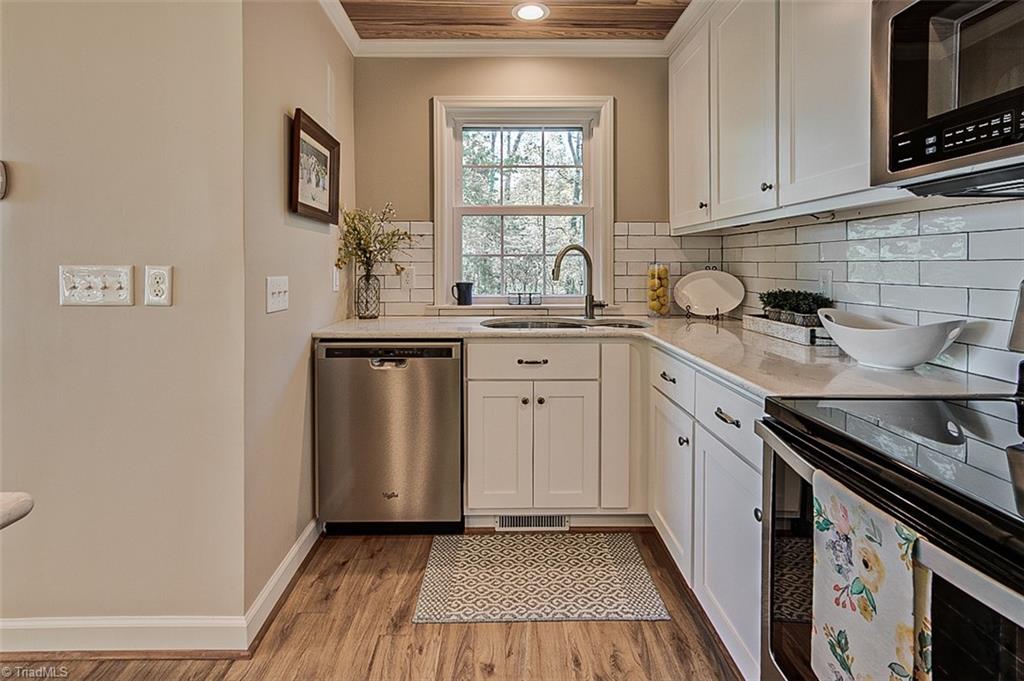 2918 Ross Wood Road Denton, NC 27239 - Photo 14 of 50 Kitchen