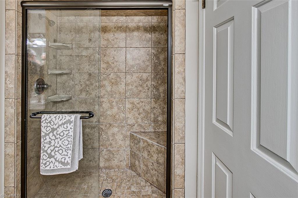 2918 Ross Wood Road Denton, NC 27239 - Photo 20 of 50 Primary Bath