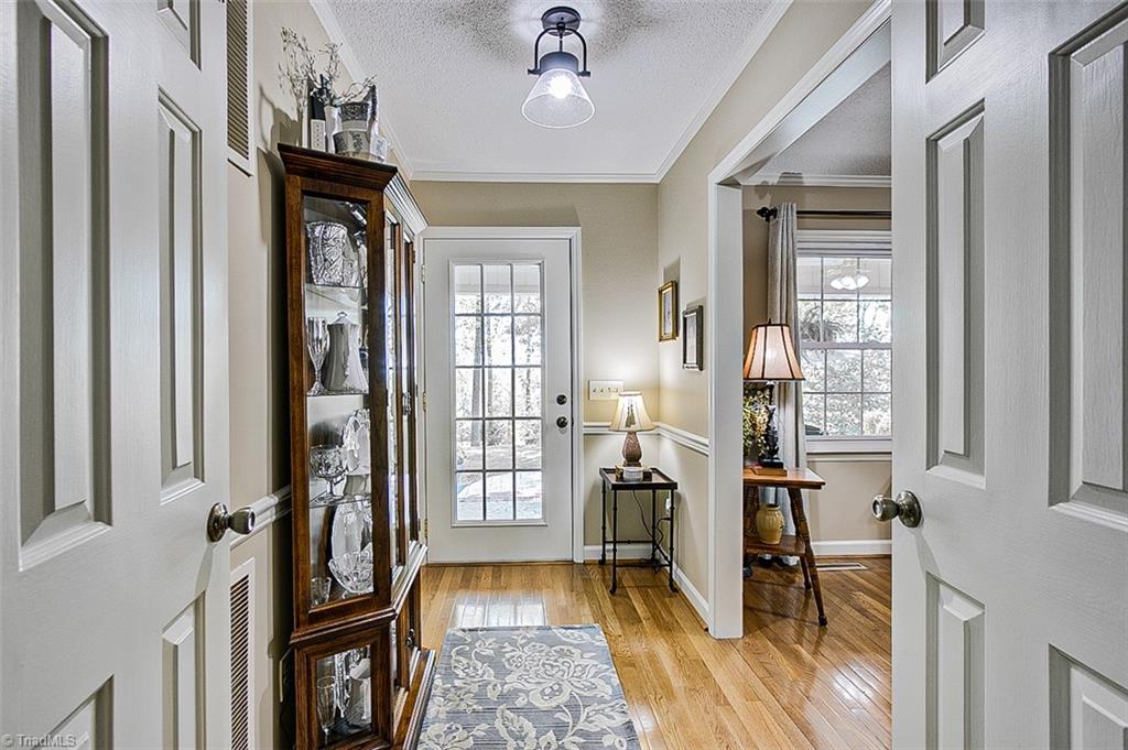 2918 Ross Wood Road Denton, NC 27239 - Photo 2 of 50 Foyer
