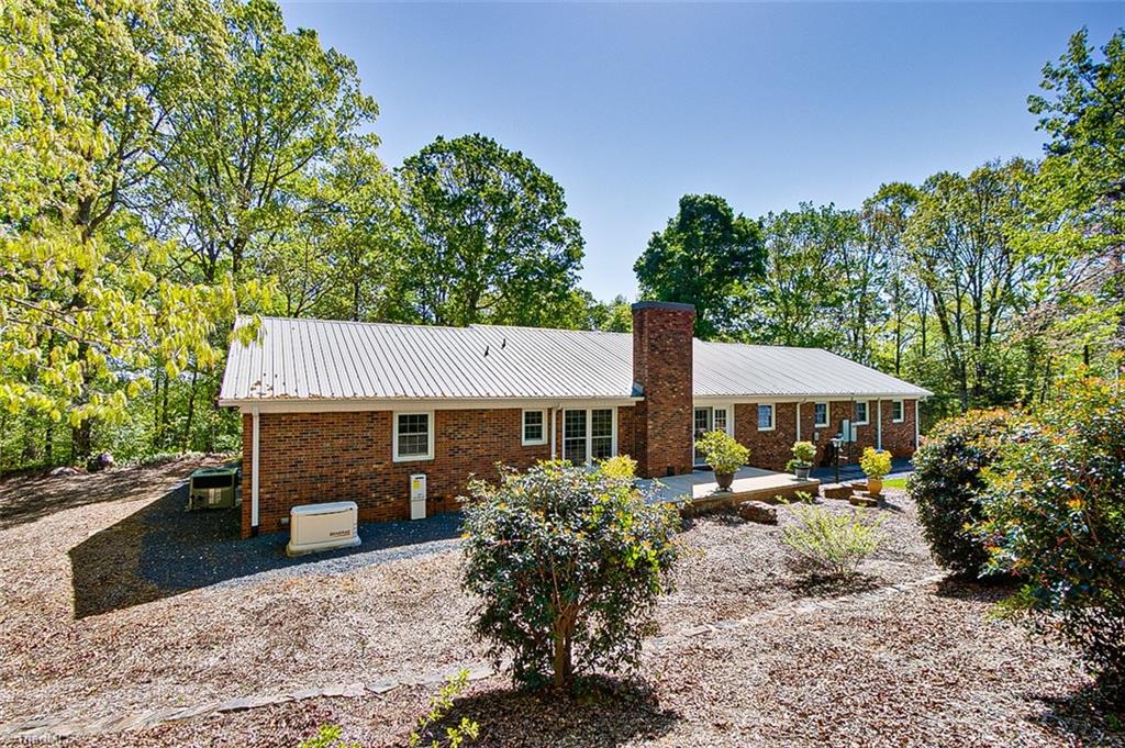 2918 Ross Wood Road Denton, NC 27239 - Photo 31 of 50 Exterior Back