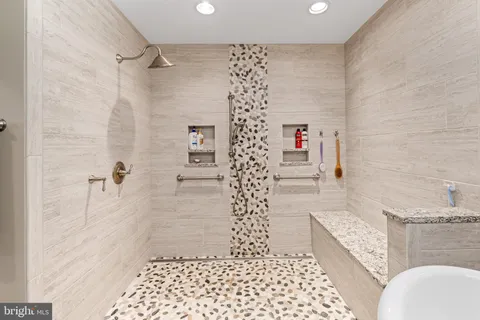 $1,100,000 | 4 Brickford Lane, Baltimore, MD 21208