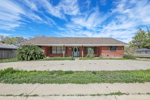 $2,300 | 21 Edgewood Lane, Canyon, TX 79015