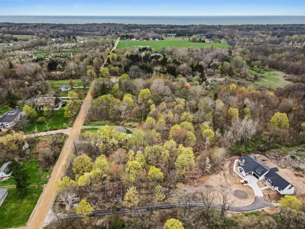 $600,000 | 6675-vl 6675-vl 122nd Avenue, Fennville, MI 49408