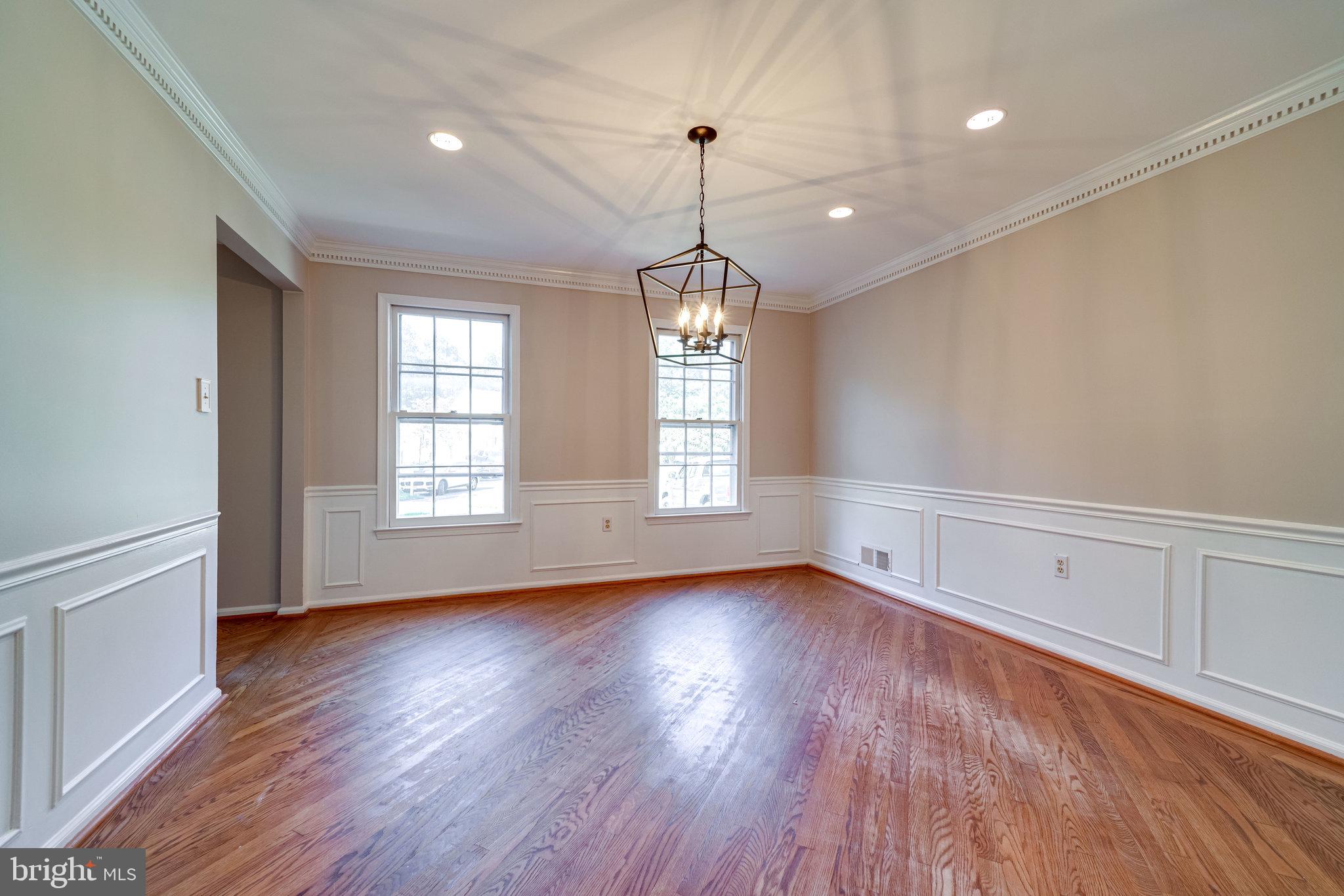 8313 Crown Court Road Alexandria, VA 22308 - Photo 10 of 80 New light fixture and freshly painted