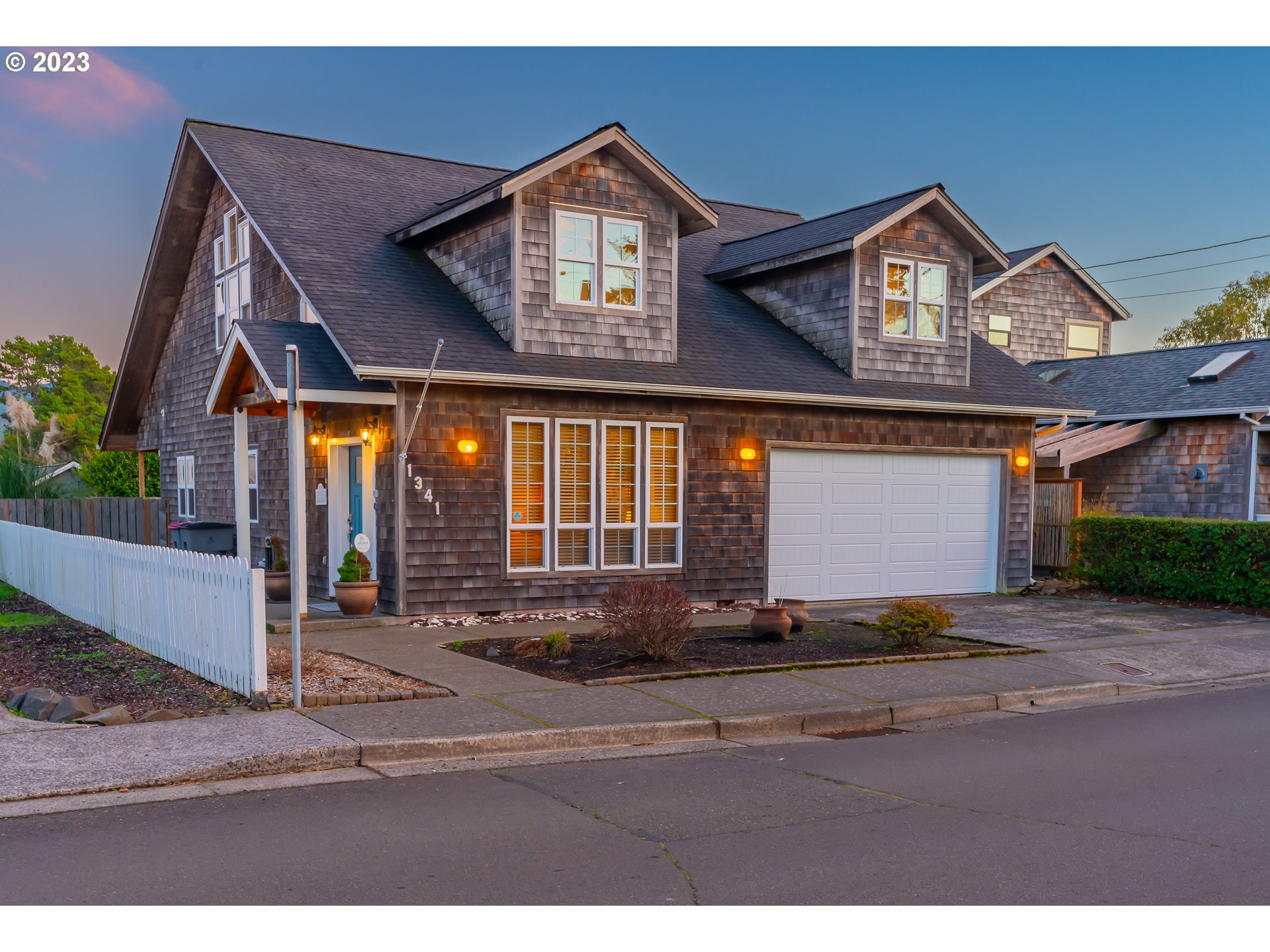 1341 Beach Drive Seaside, OR 97138 - Photo 1 of 47