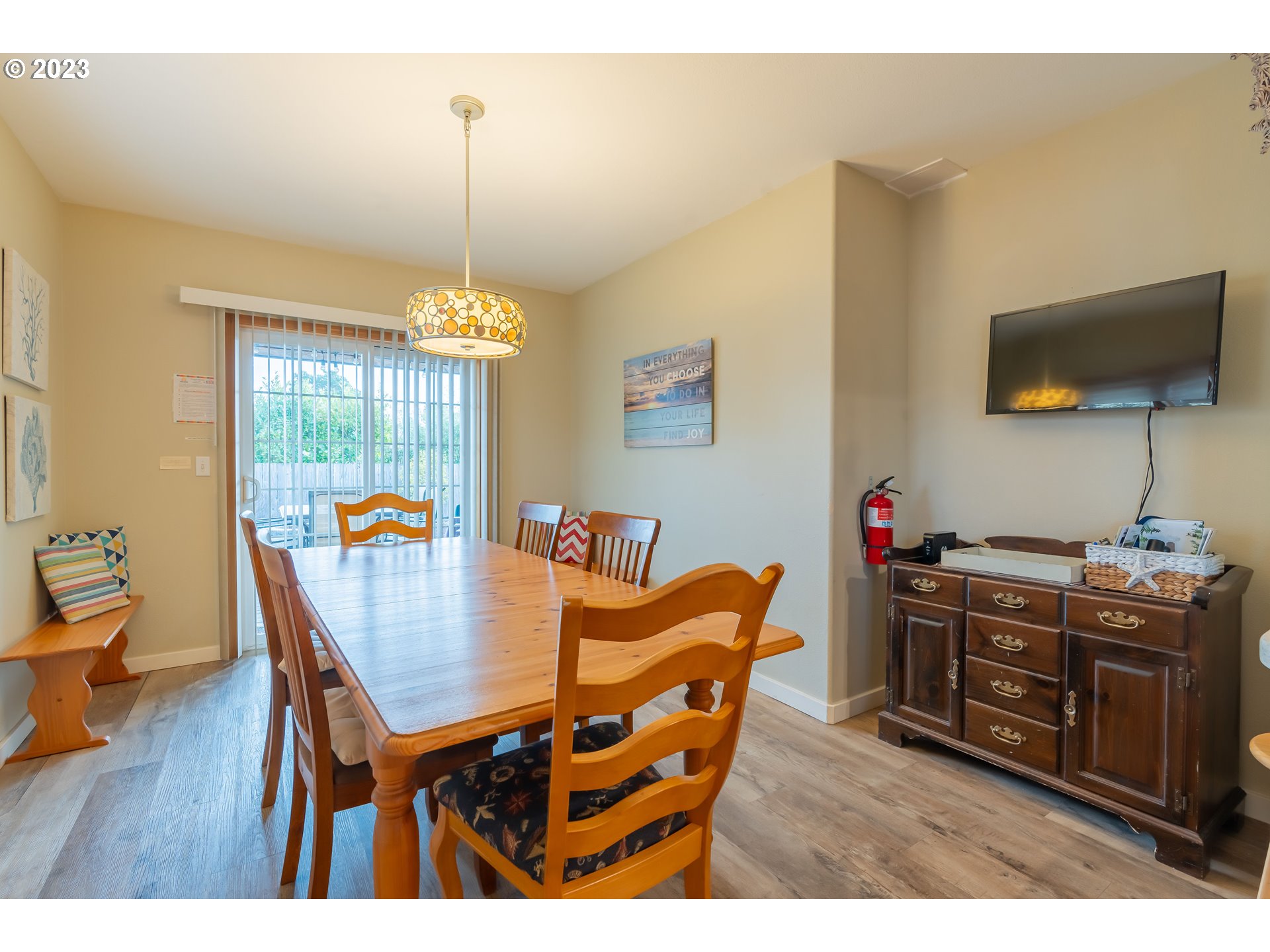 1341 Beach Drive Seaside, OR 97138 - Photo 16 of 47 Dining Room