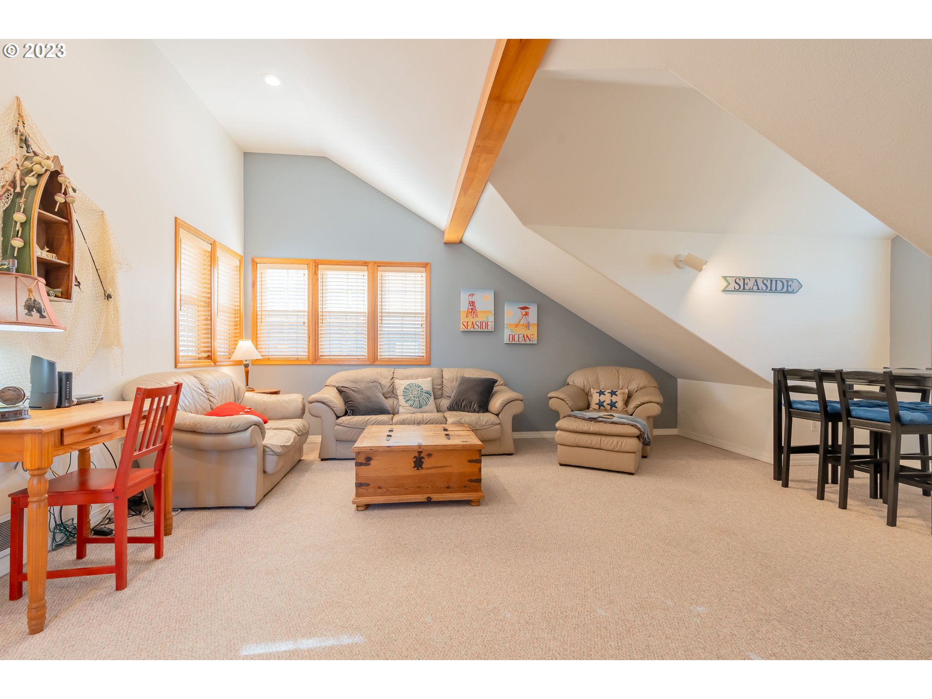 1341 Beach Drive Seaside, OR 97138 - Photo 25 of 47 Family Room