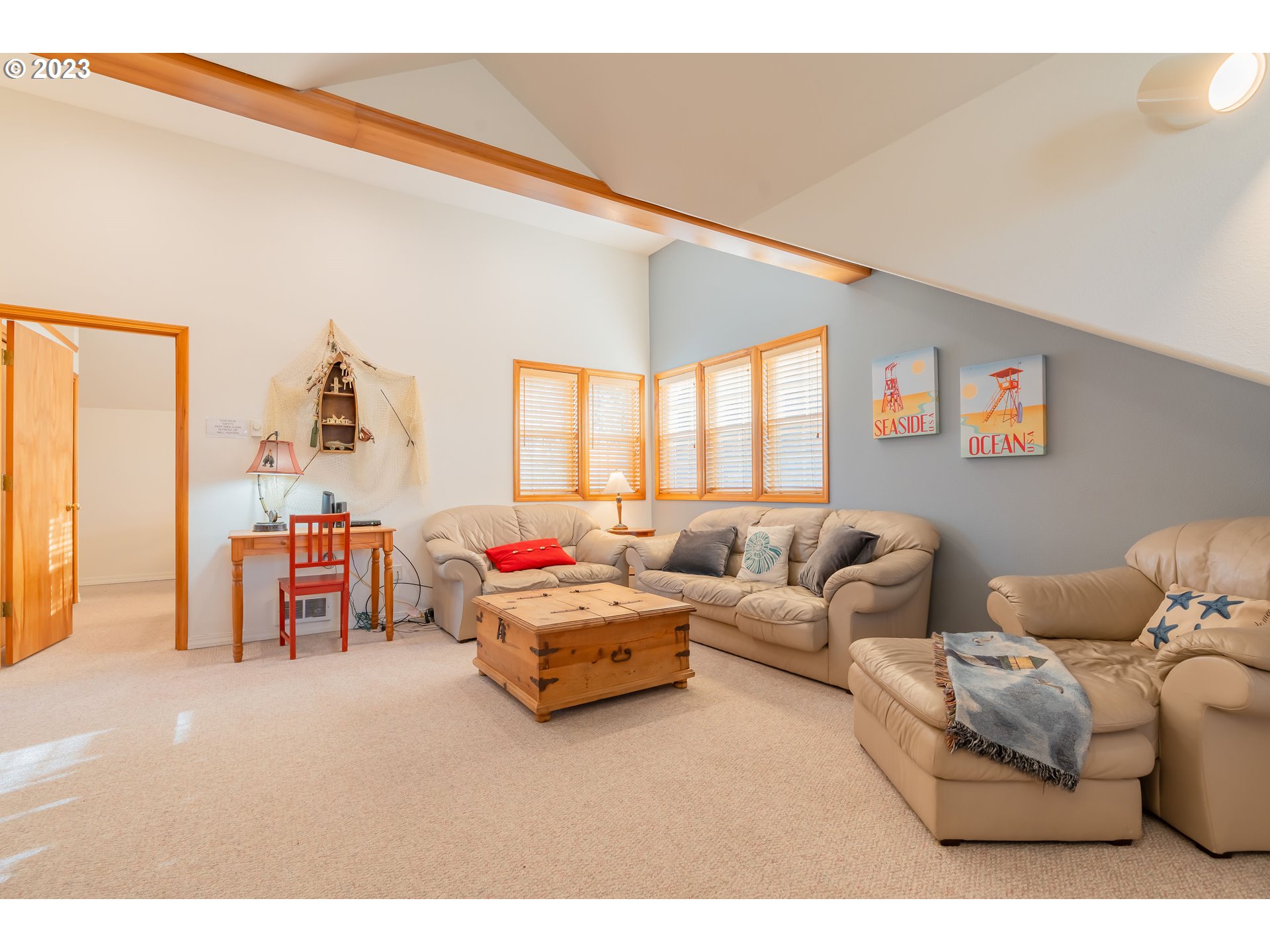 1341 Beach Drive Seaside, OR 97138 - Photo 26 of 47 Family Room