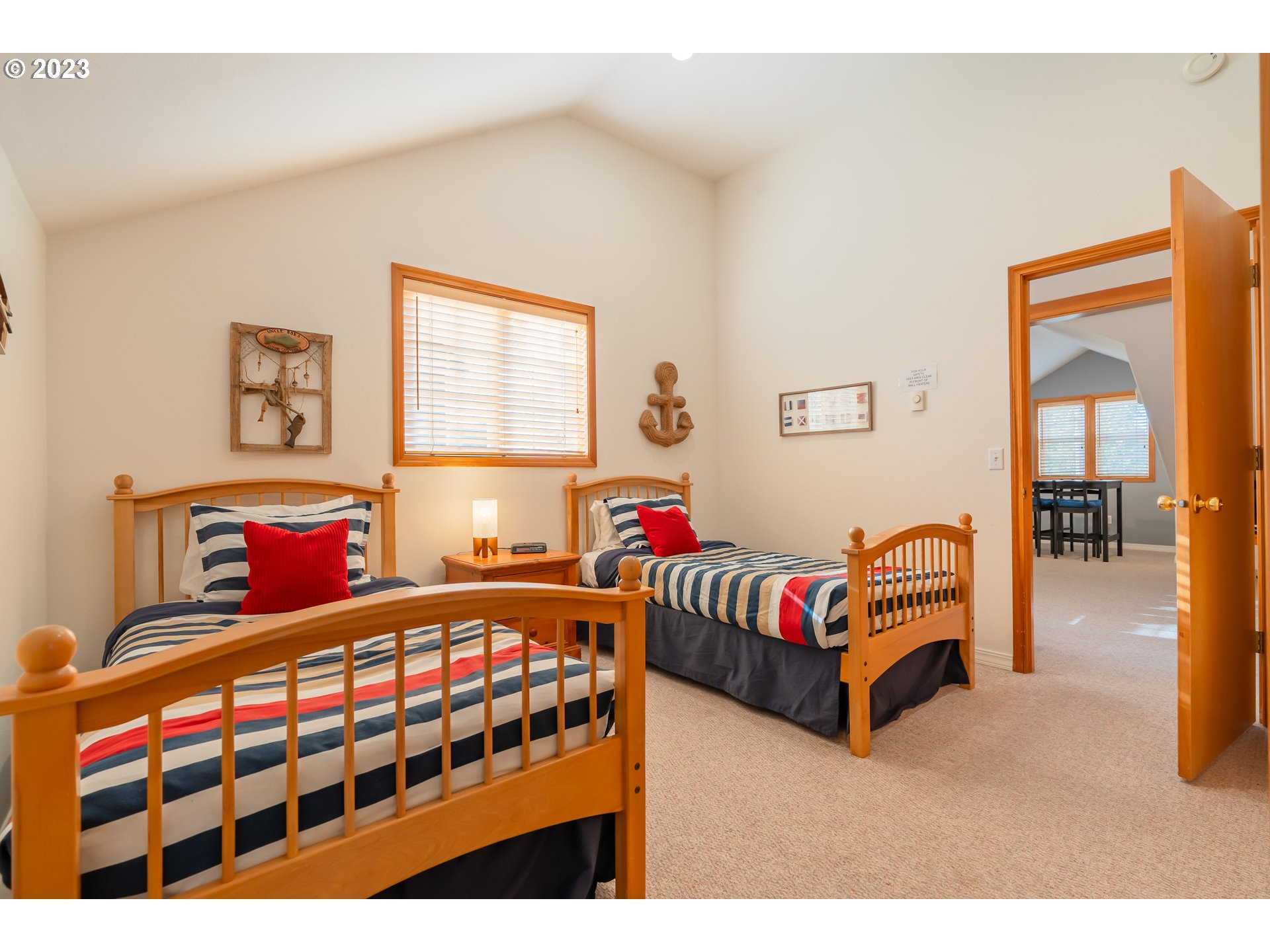 1341 Beach Drive Seaside, OR 97138 - Photo 34 of 47 Bedroom