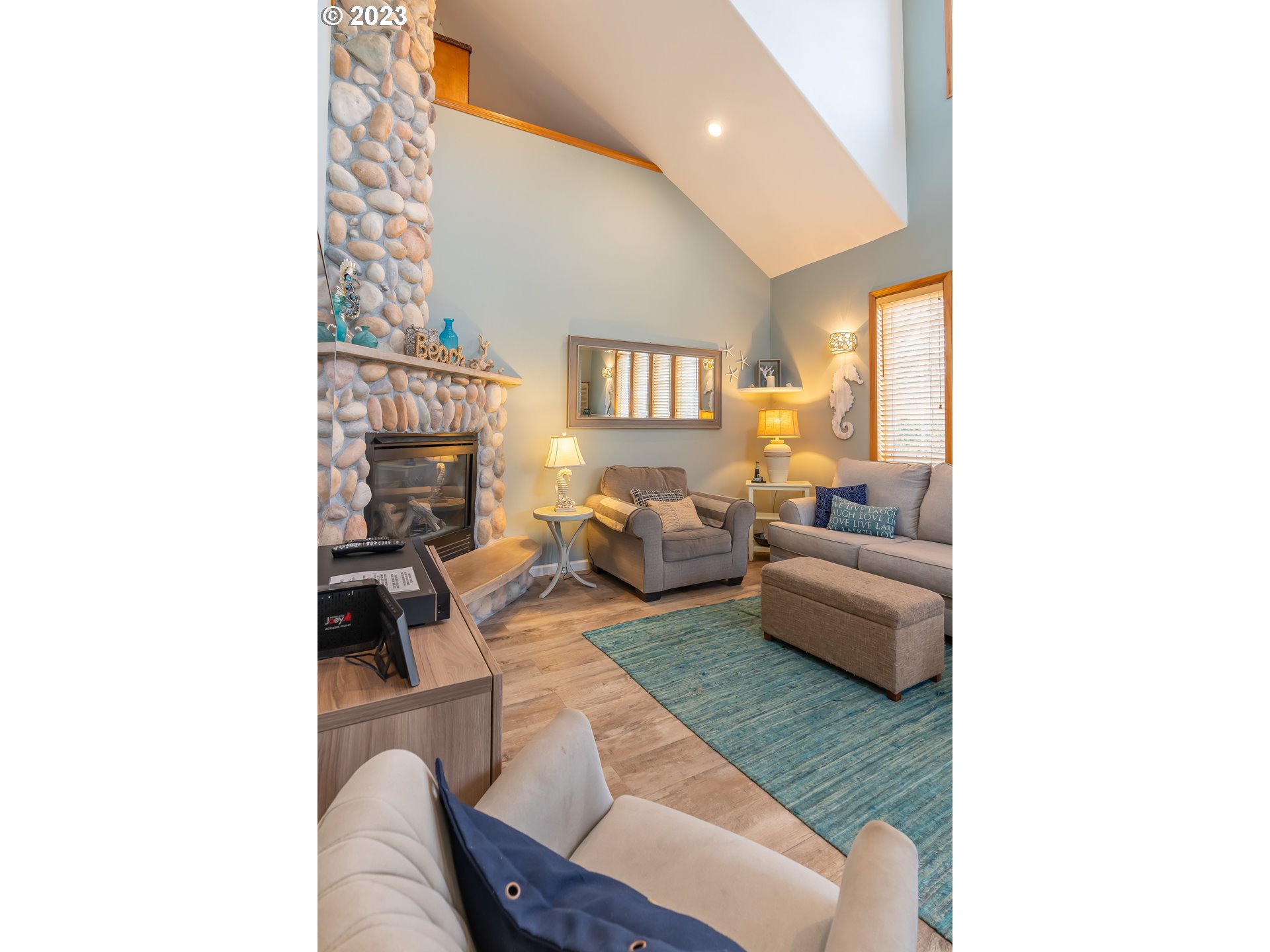 1341 Beach Drive Seaside, OR 97138 - Photo 7 of 47