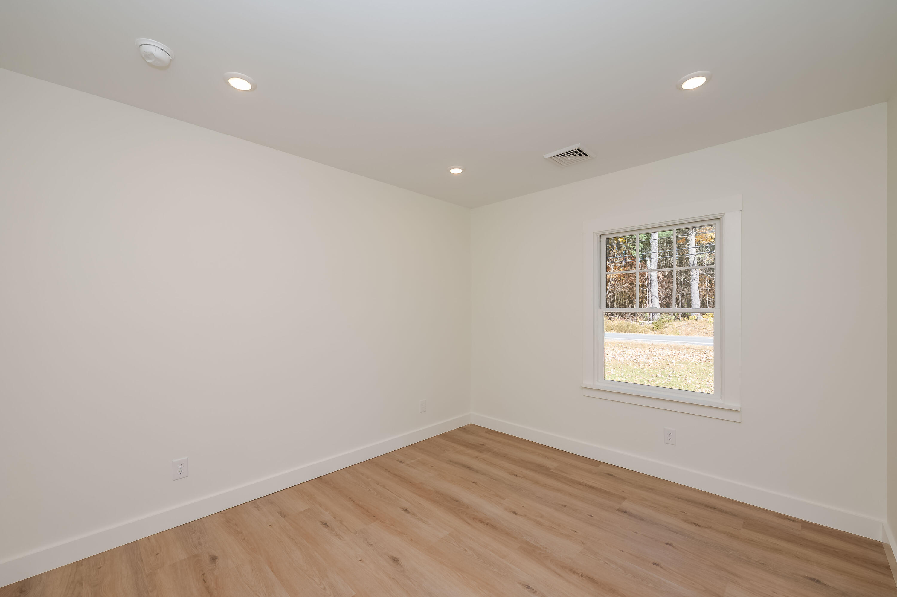 93 Lebanon Road North Berwick, ME 03906 - Photo 24 of 39 Bedroom
