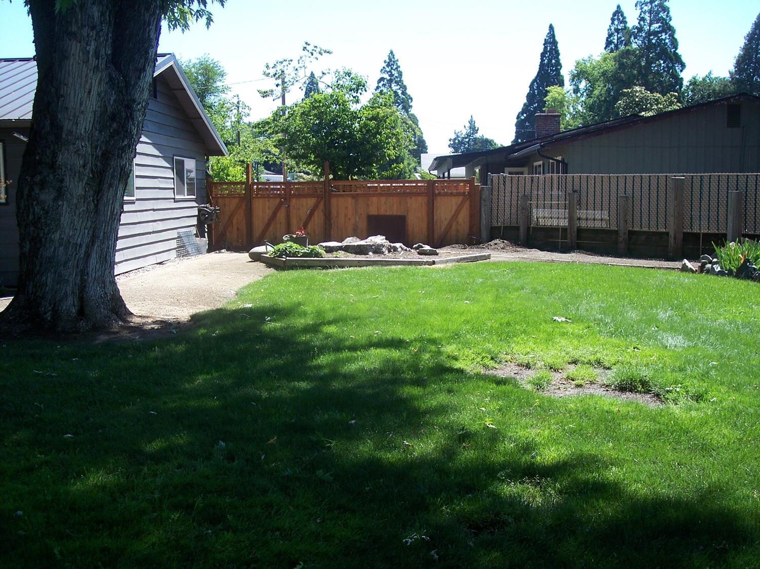 901 Comet Way Central Point, OR 97502 - Photo 15 of 19 Additional Photo