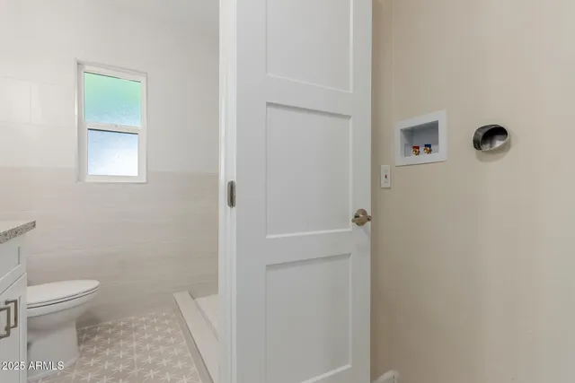 a view of house with a yard