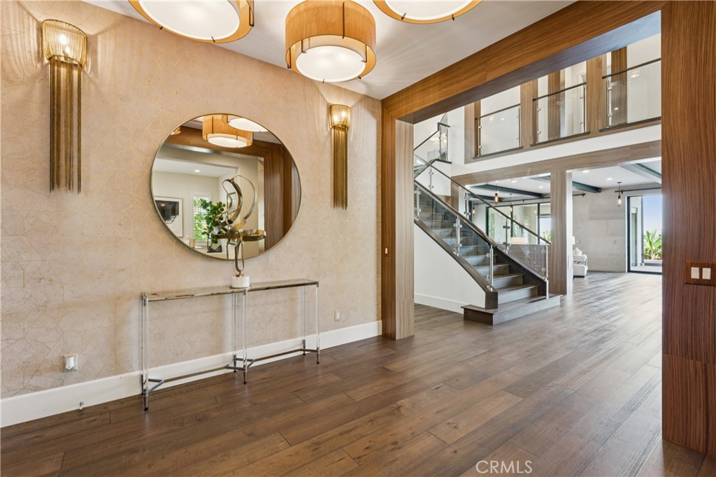 127 Lanzon Irvine, CA 92602 - Photo 5 of 58