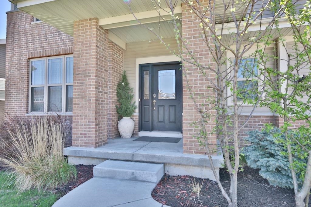 2893 Hazelnut Trail Sun Prairie, WI 53590 - Photo 2 of 55