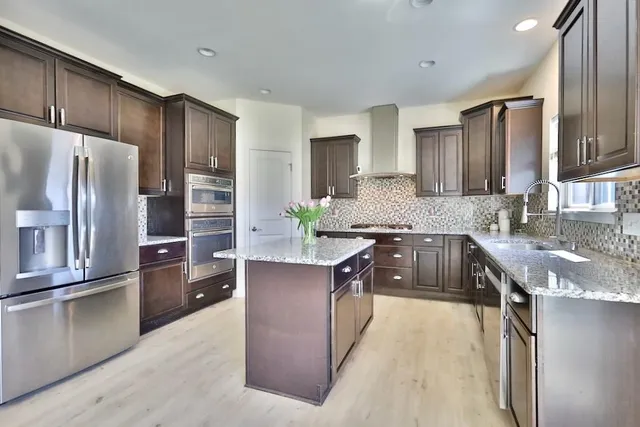 $647,500 | 2893 Hazelnut Trail, Sun Prairie, WI 53590