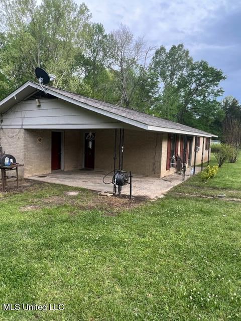 1558 Johnston Road Benton, MS 39039 - Photo 2 of 18 IMG_1123