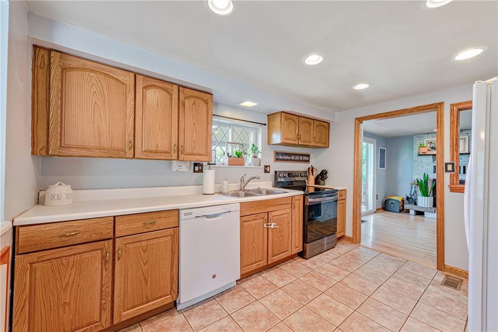 791 Youngstown Ridge Road Latrobe, PA 15650 - Photo 9 of 36 Gallery Image 9