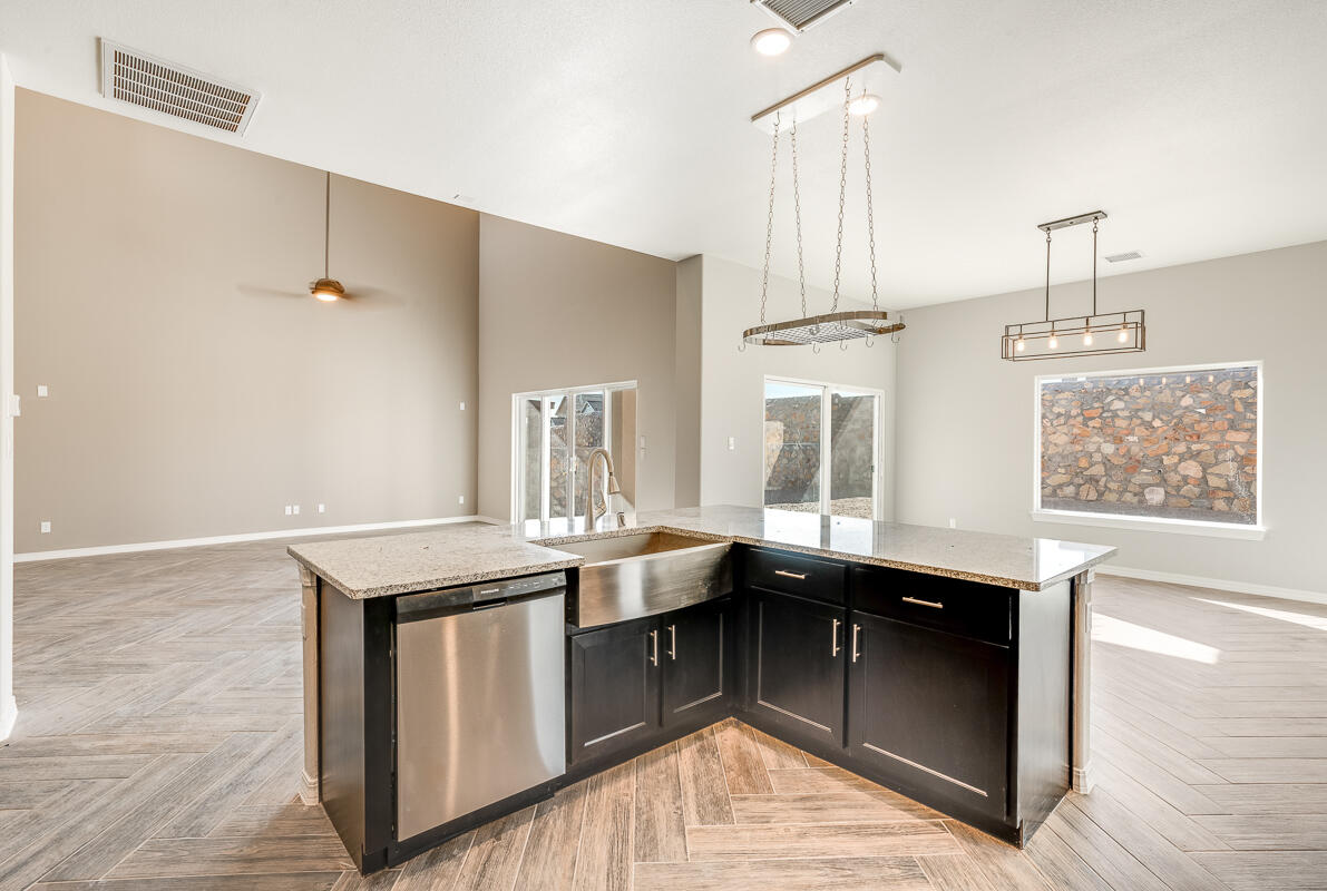 15316 Resolve Street El Paso, TX 79938 - Photo 10 of 32 7829 Enchanted Ridge-13