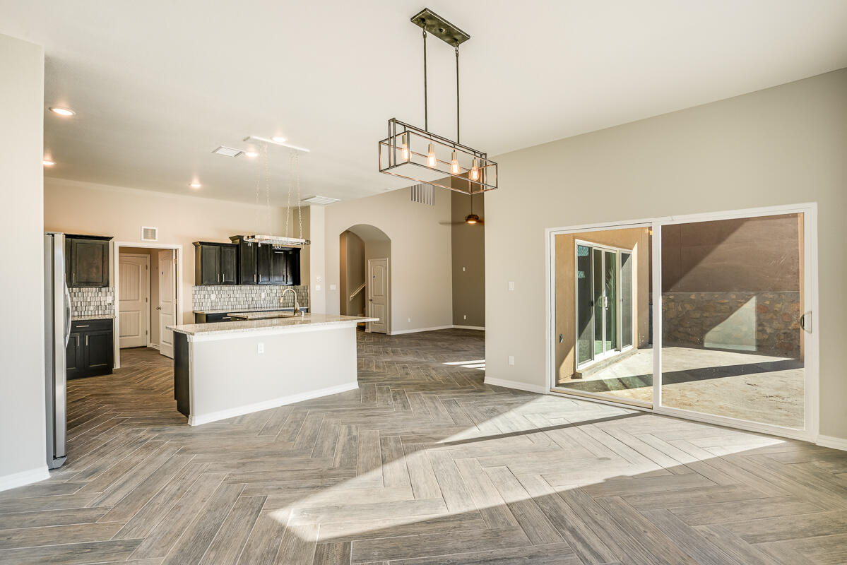 15316 Resolve Street El Paso, TX 79938 - Photo 15 of 32 7829 Enchanted Ridge-18