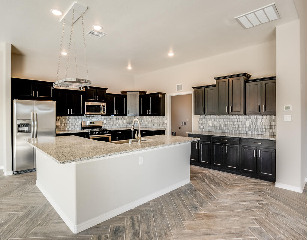 15316 Resolve Street El Paso, TX 79938 - Photo 8 of 32 7829 Enchanted Ridge-11