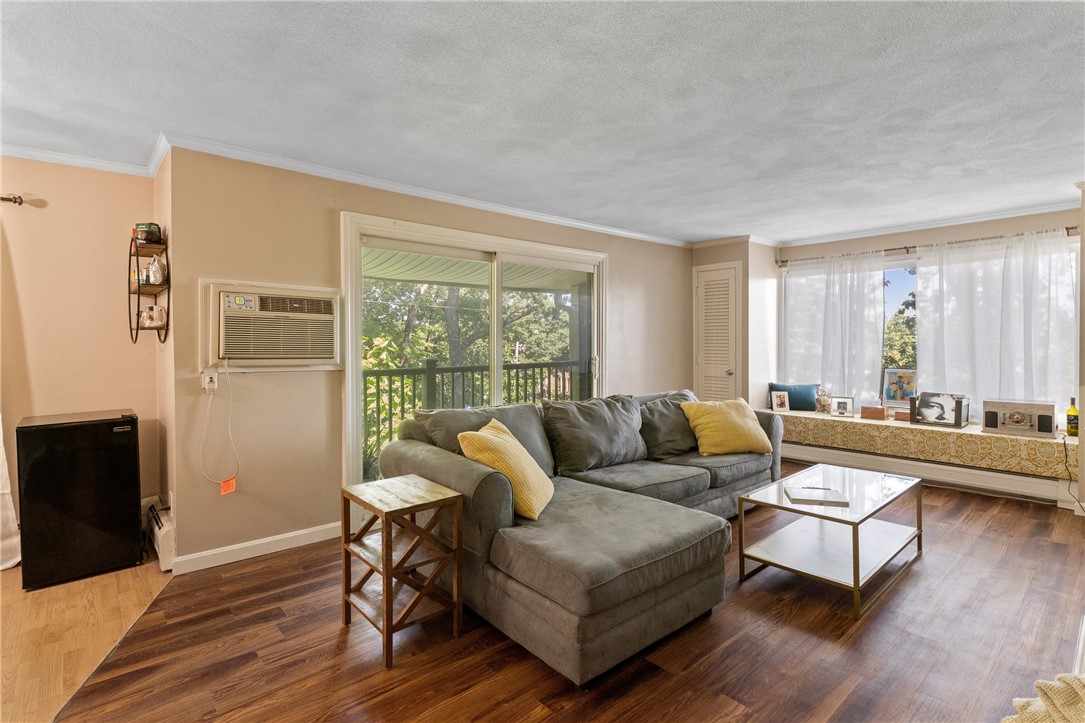 7 Wake Robin Road, Unit 105 Lincoln, RI 02865 - Photo 2 of 18