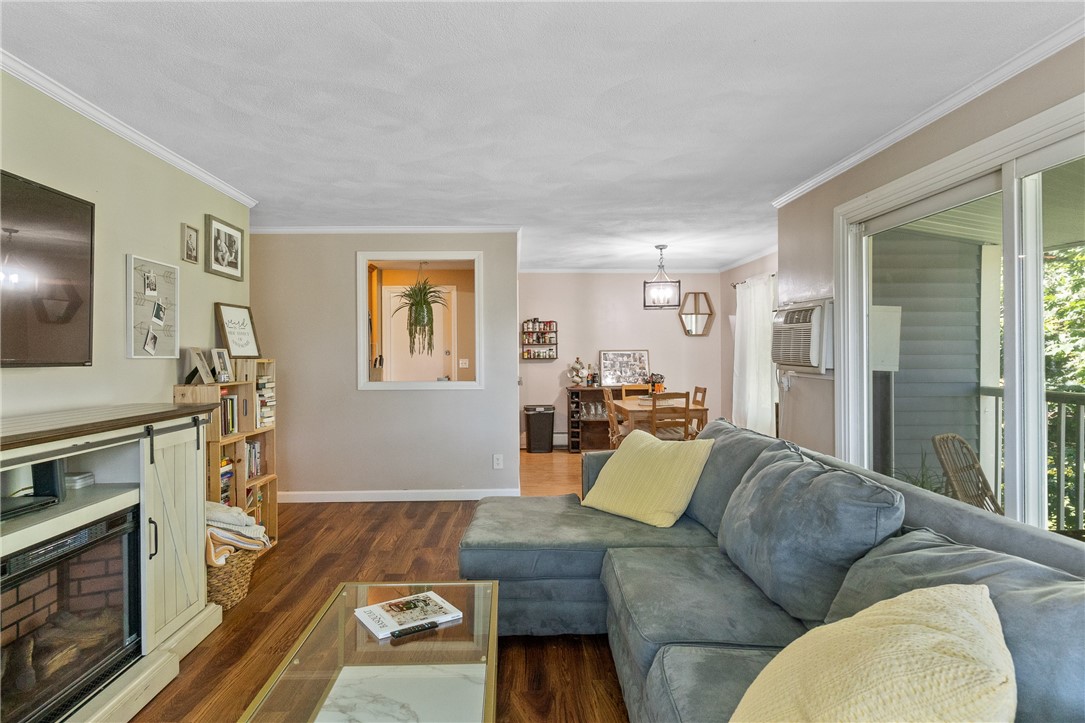7 Wake Robin Road, Unit 105 Lincoln, RI 02865 - Photo 3 of 18