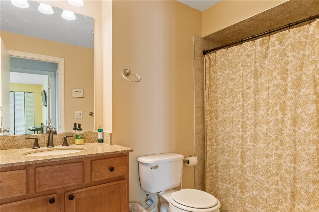 7 Wake Robin Road, Unit 105 Lincoln, RI 02865 - Photo 9 of 18
