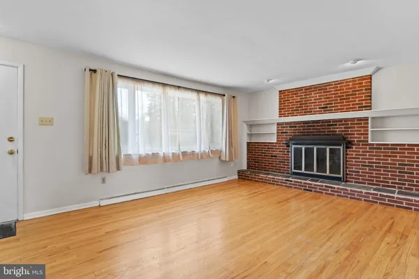 $2,100 | 213 Sunset Drive, New Cumberland, PA 17070