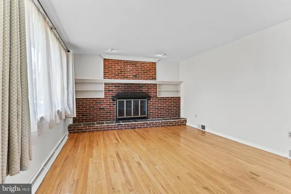 $2,100 | 213 Sunset Drive, New Cumberland, PA 17070
