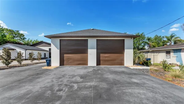 $400,000 | 208 Howard Street, Auburndale, FL 33823