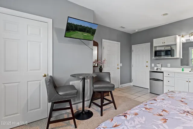 $1,000 | 2555 St James Drive Southeast, Unit 304, Southport, NC 28461