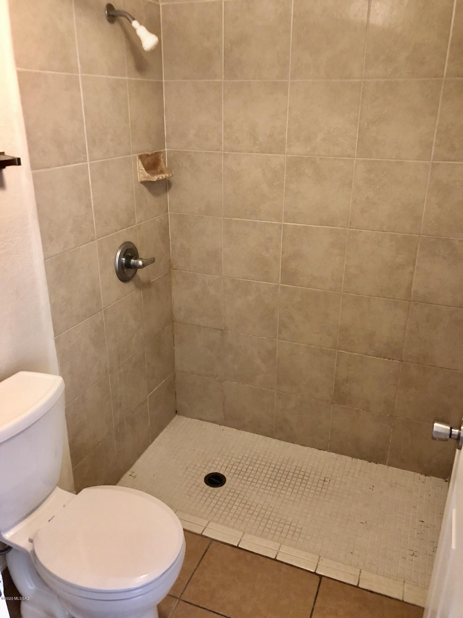 1655 Twin Ridge Road Tucson, AZ 85746 - Photo 6 of 19