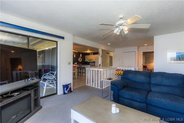 $375,000 | 2500 Bay Point Lane, Unit 122, Osage Beach, MO 65065