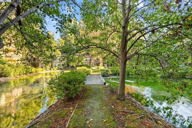 $578,000 | 505 Cypress Point Drive, Unit 137, Mountain View, CA 94043