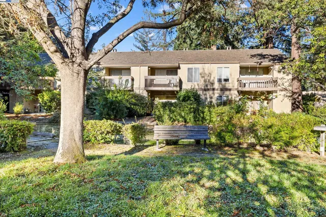 $578,000 | 505 Cypress Point Drive, Unit 137, Mountain View, CA 94043