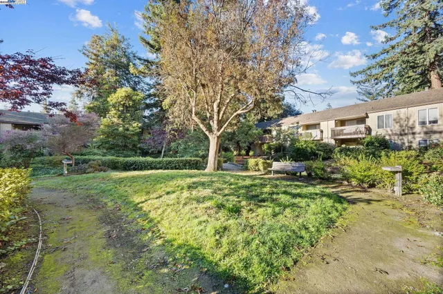 $578,000 | 505 Cypress Point Drive, Unit 137, Mountain View, CA 94043