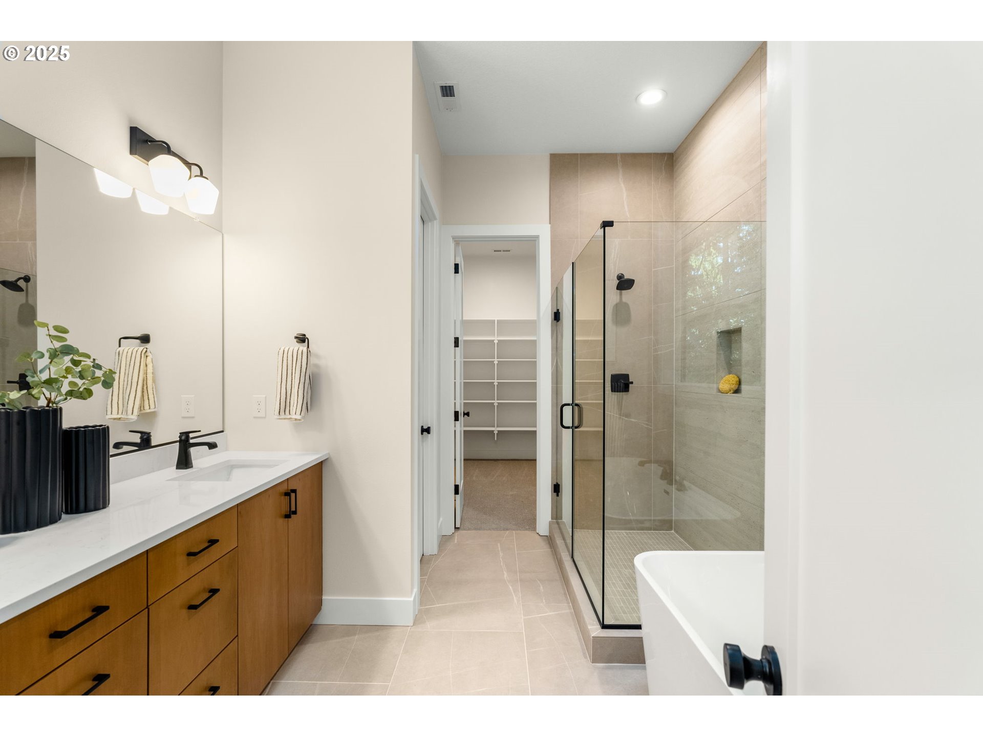 12871 Southwest Sunny Terrace, Unit L3 Tigard, OR 97223 - Photo 20 of 43