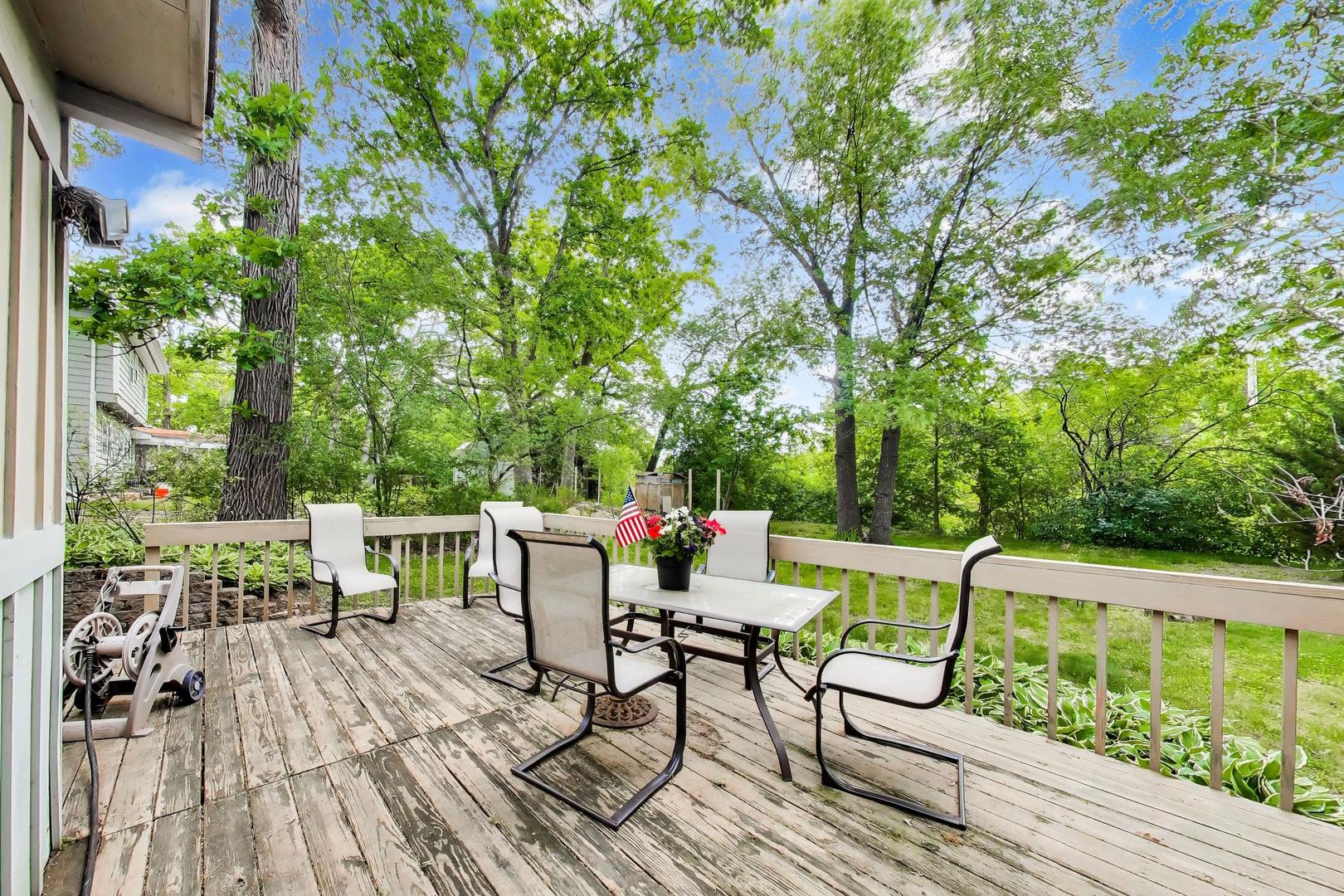 1281 Banbury Road Mundelein, IL 60060 - Photo 19 of 34