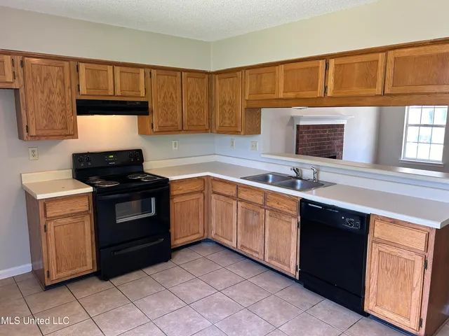 $1,395 | 7059 Hampton Drive, Horn Lake, MS 38637